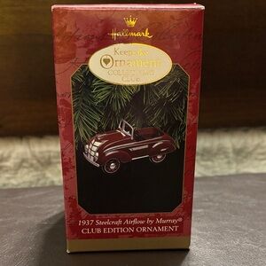 Hallmark Keepsake Ornament - Classic Red Steelcraft Airflow